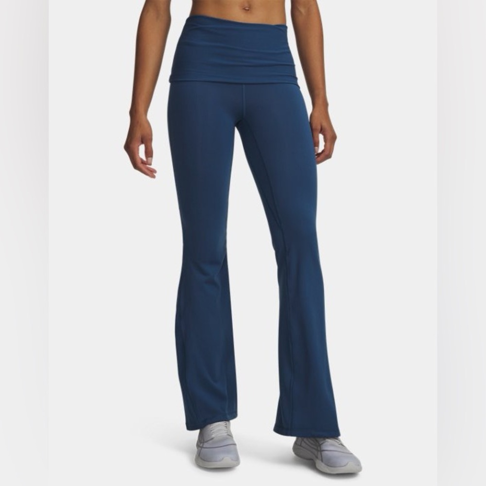 Women's underarmour Navy Flare Yoga Pants